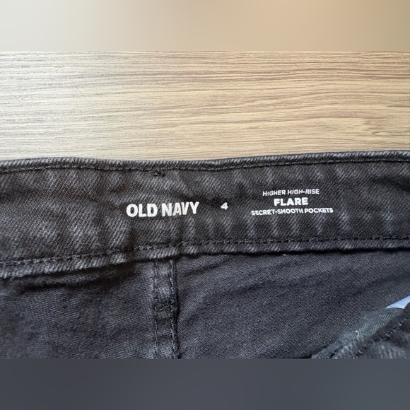 Old Navy Highest High Rise Flare Black Jeans Size 4 - Picture 8 of 11